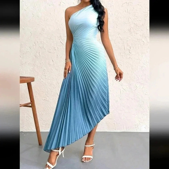 Summer Gradient One Shoulder Cut Out Waist Pleated Asymmetrical Hem - Picture 4 of 7